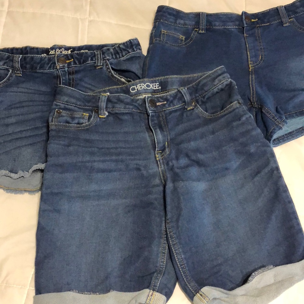 3 pairs of girls shorts